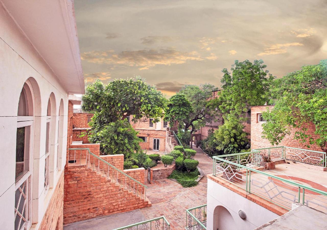 Hotel Inn Season Mahāmandir Extérieur photo