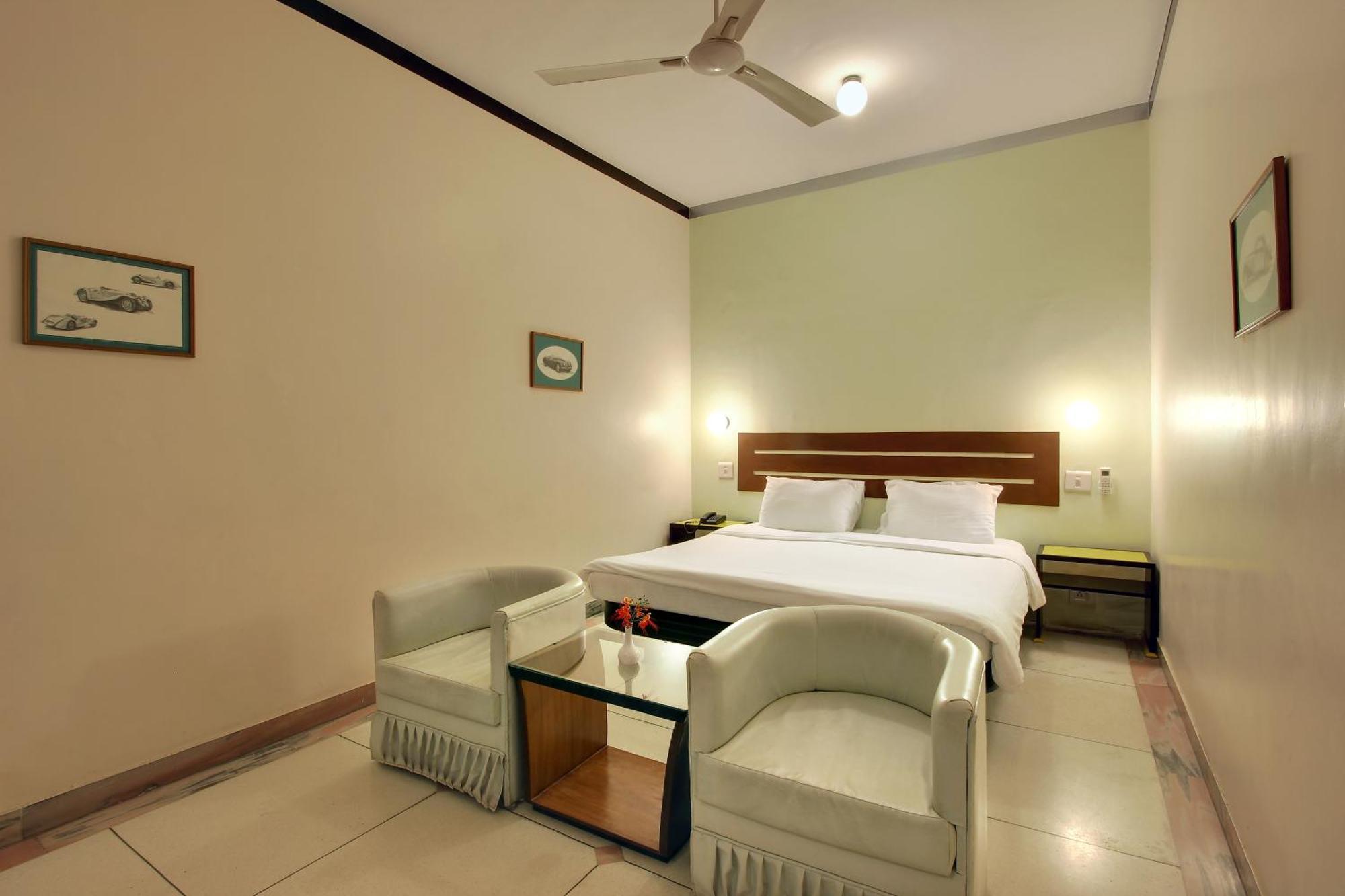 Hotel Inn Season Mahāmandir Extérieur photo