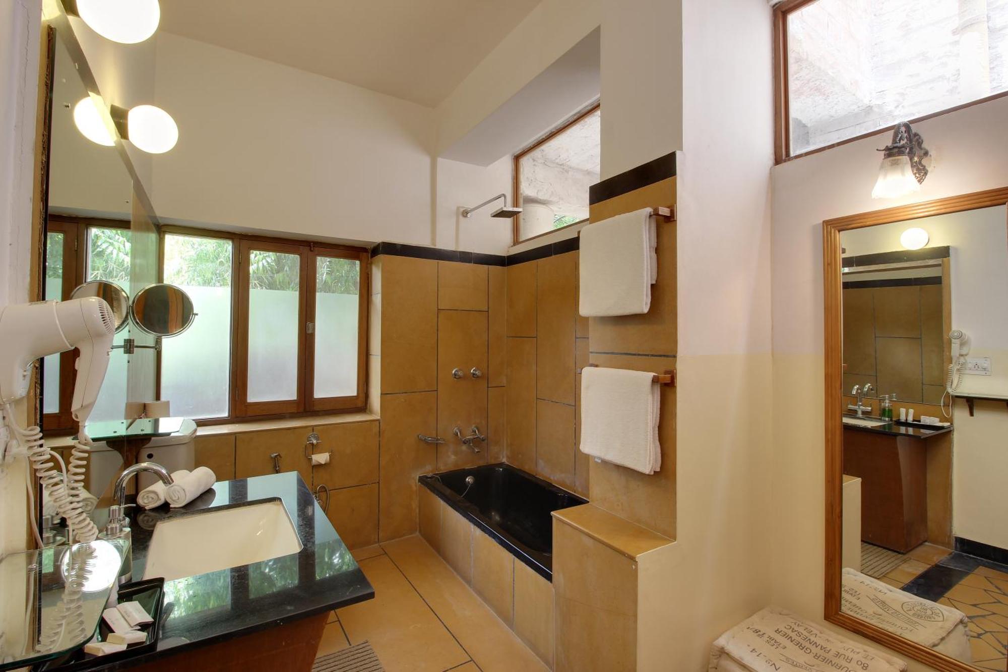 Hotel Inn Season Mahāmandir Extérieur photo